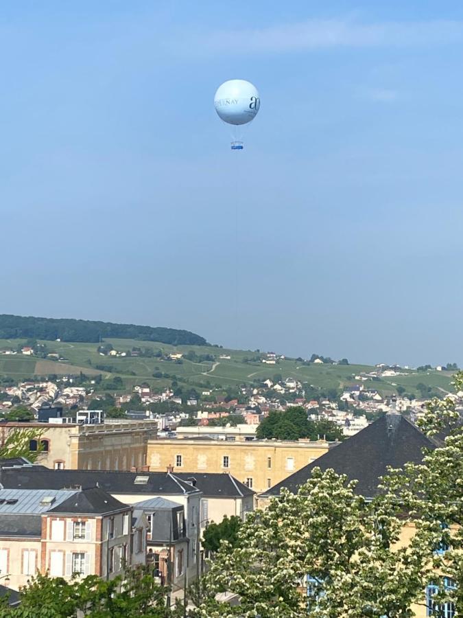Avenue De Champagne Epernay Private Parking Apartment ภายนอก รูปภาพ